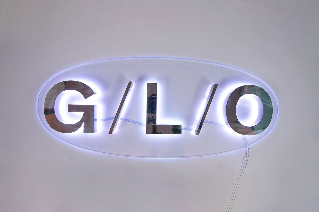 Chrome Top Backlit