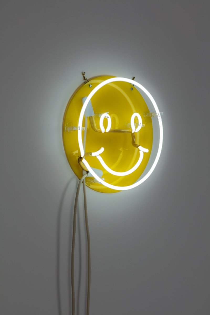 Smile | Neon Light Decor - GLO Studio - GLASS NEON