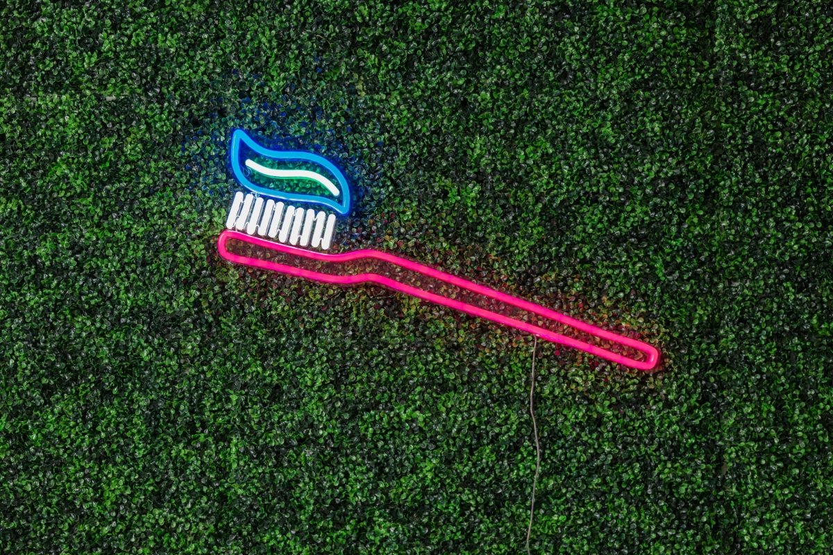 Toothbrush | Neon Light Decor - GLO Studio